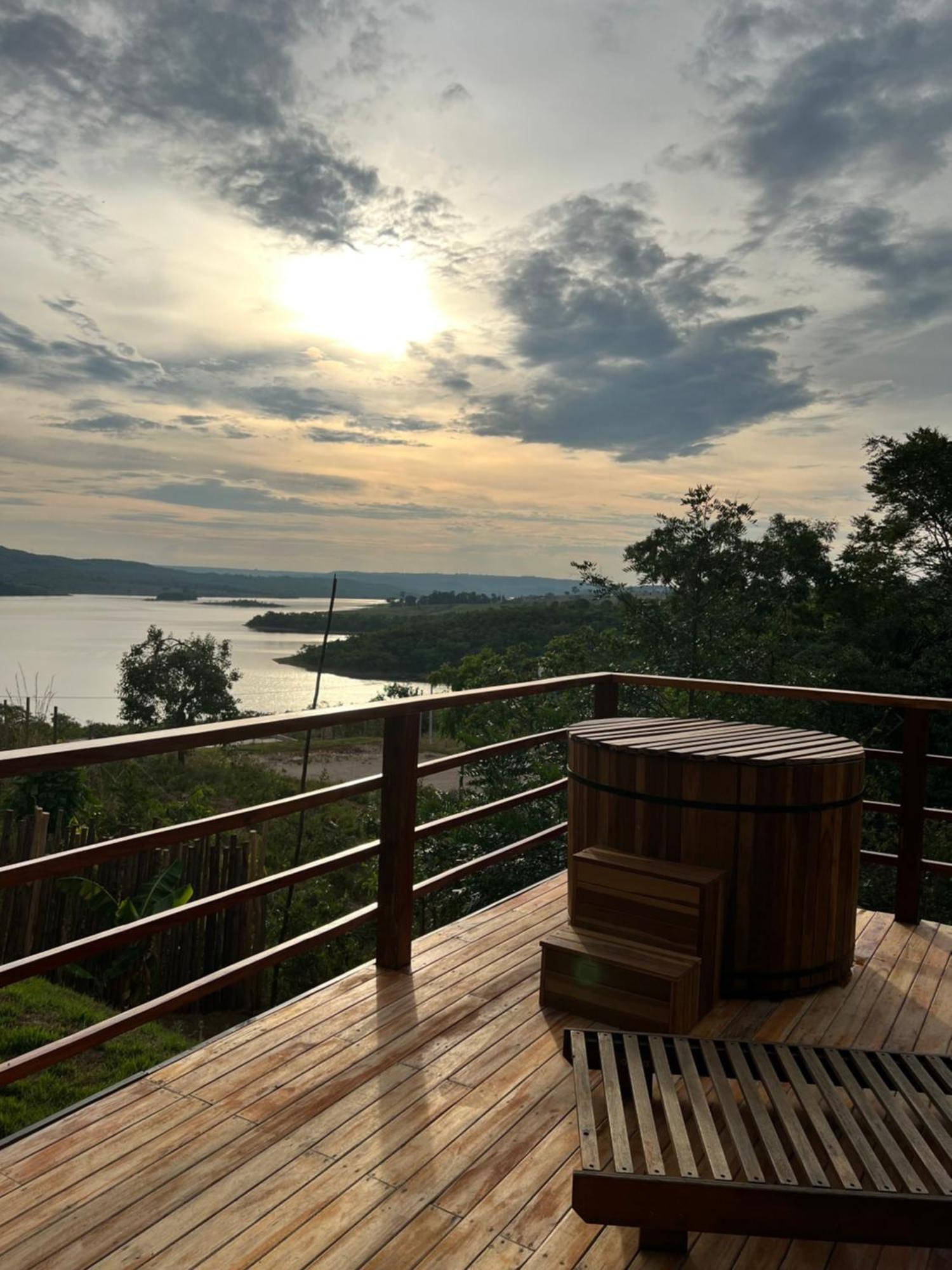 Chale Recanto - Ofuro, Banheira, Vista, Cachoeira E Lago Alexânia Kültér fotó