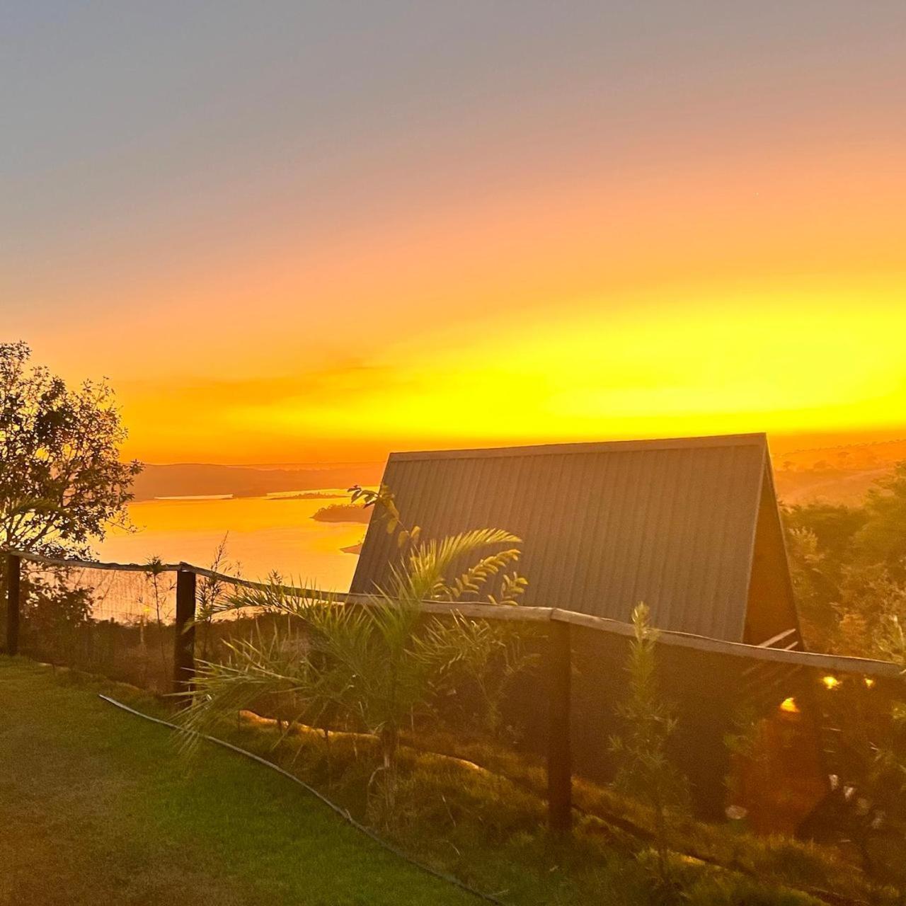 Chale Recanto - Ofuro, Banheira, Vista, Cachoeira E Lago Alexânia Kültér fotó